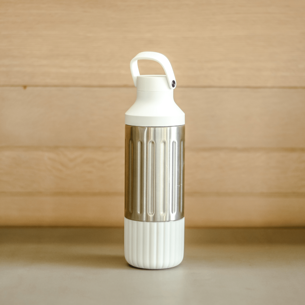 LuxePressKitchen Stainless Steel Hydration Bottle – 22 oz Insulated Water Bottle